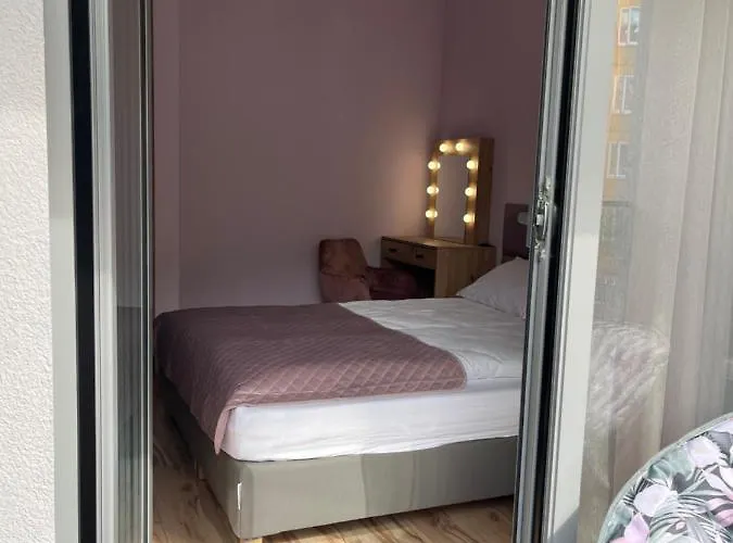 Mona Sun Apart * Гдыня