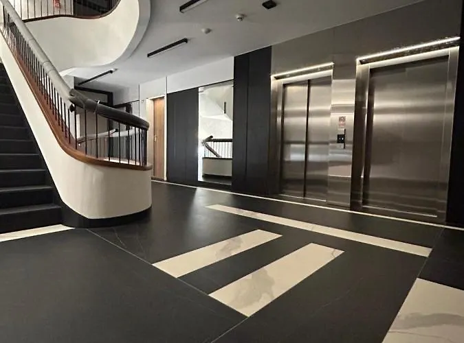 Mona Sun Apart * Гдыня